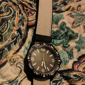 Accutime Watch Corp Men’s 10 Inch Watch Rubber Band Not Working